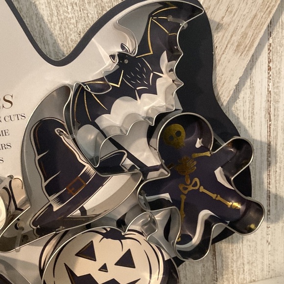 Halloween Cookie Cutters - Picture 6 of 8